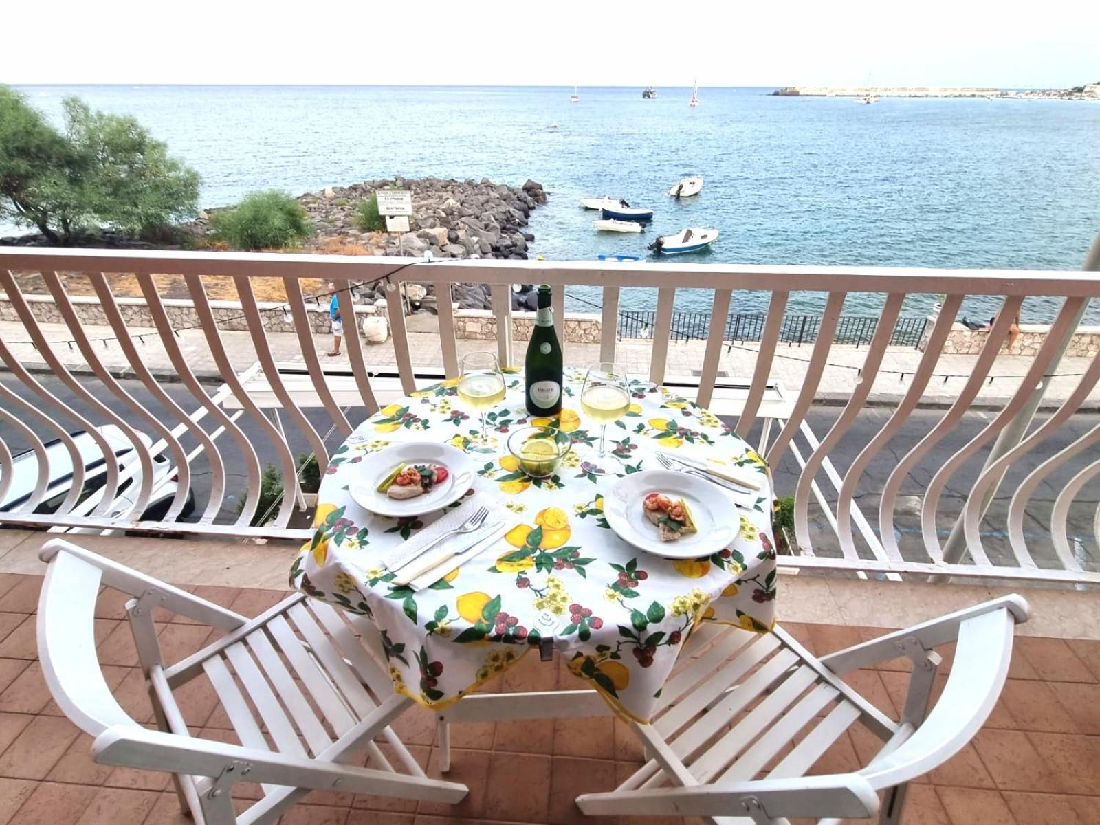 Super Panorama & Astonishing Apartment Seaview Джардини-Наксос Экстерьер фото