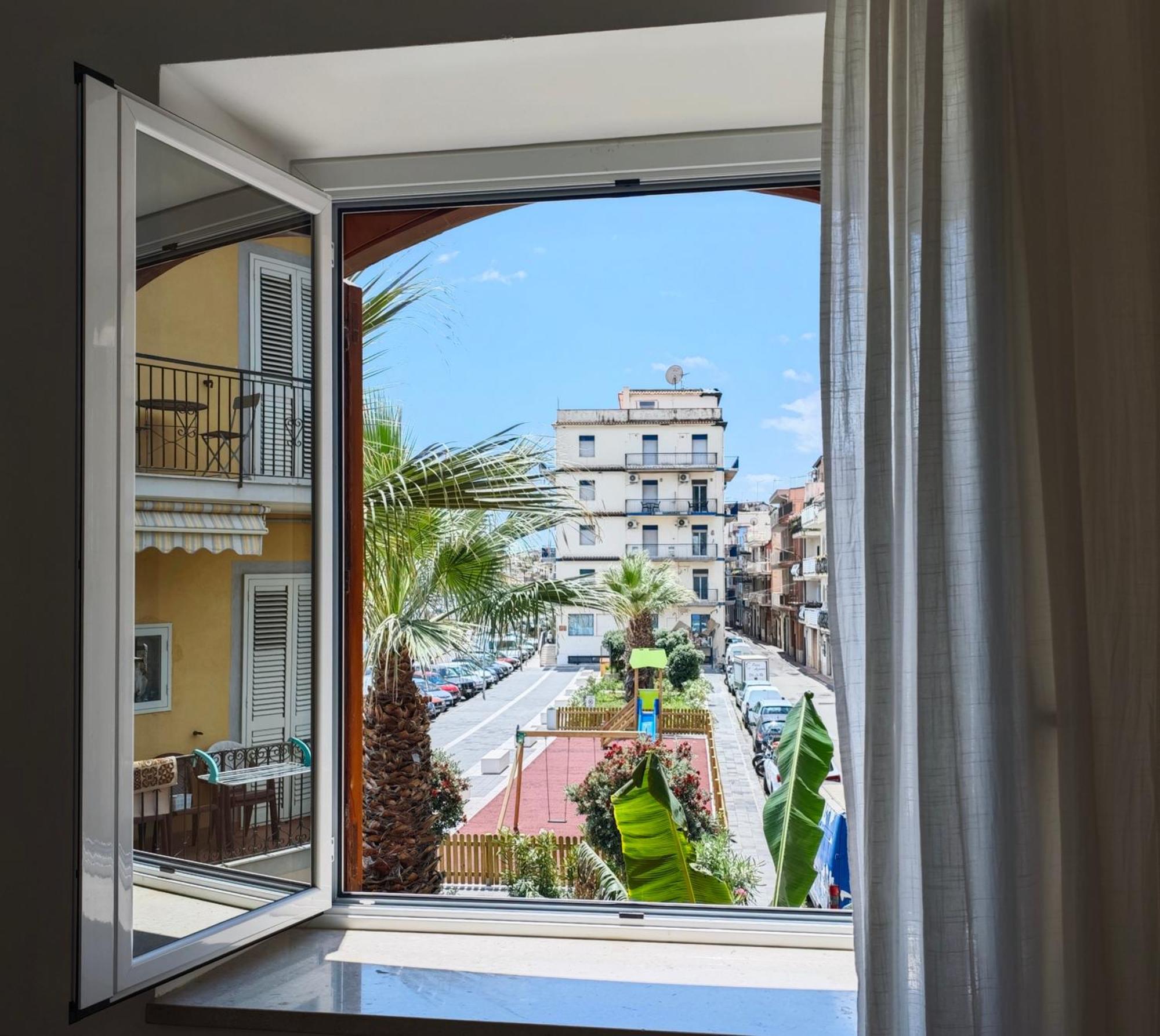 Super Panorama & Astonishing Apartment Seaview Джардини-Наксос Экстерьер фото