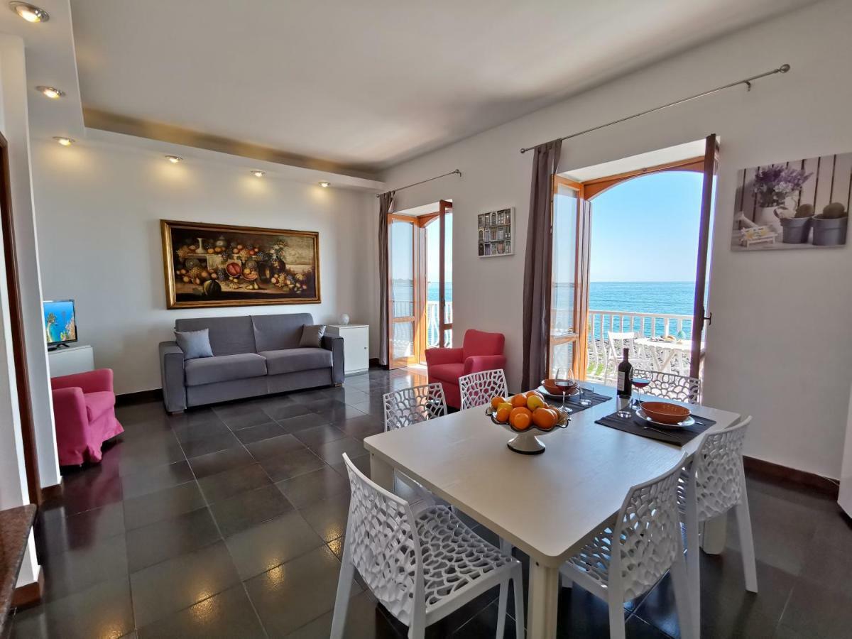 Super Panorama & Astonishing Apartment Seaview Джардини-Наксос Экстерьер фото